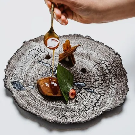 Inn De Saint-remy - Restaurant Gastronomique Etoile Fj 4*